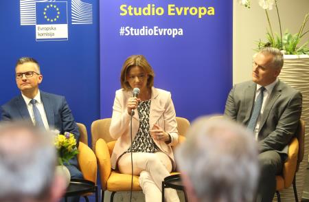 Podelitev nagrade EP državljan Evrope Sandiju Curku 35 Foto Ljubo Vukelič